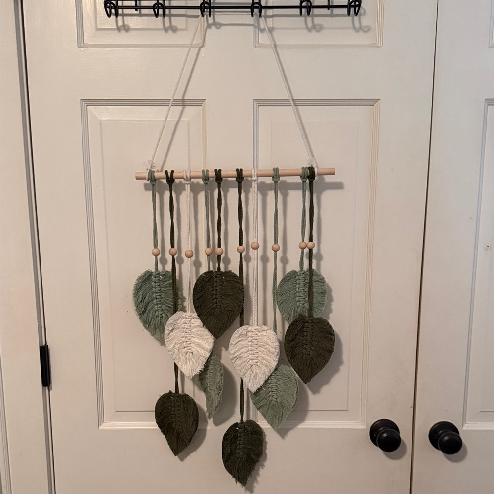 Handmade Leaf Macrame Wall Hanging - Green and Cream